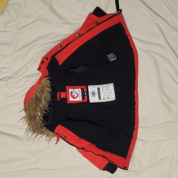 Canada Gear toddler winter puffer coat - Picture 5 of 11